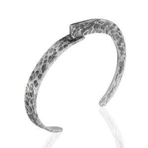 SILVER Hammered Oxidized CUFF BRACELET - b50026
